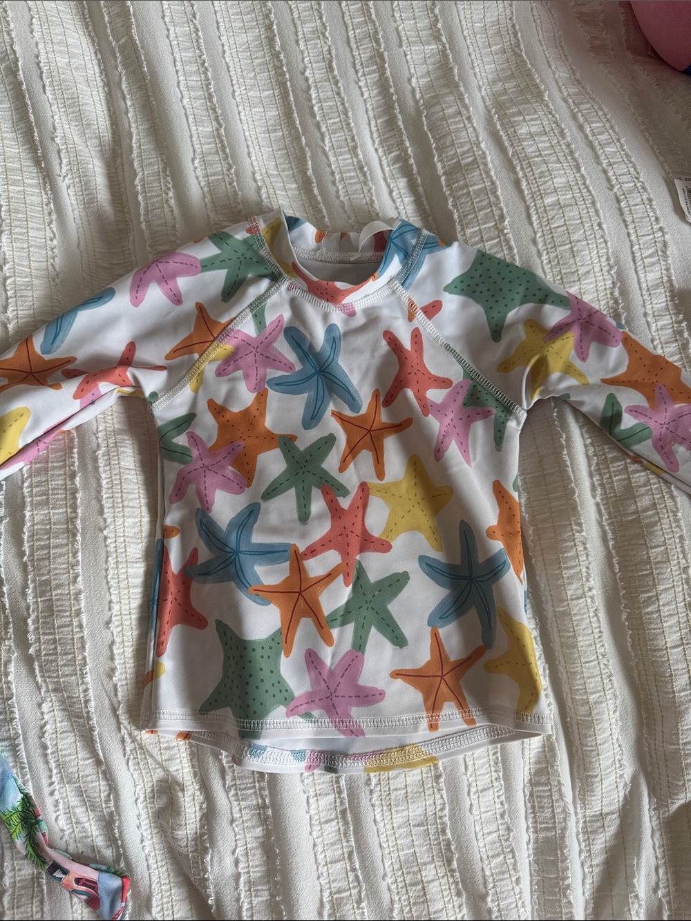Long-Sleeve Starfish Print Rashguard Top - White Multicolor